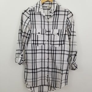 Japna Black and white plaid shirt Size xs